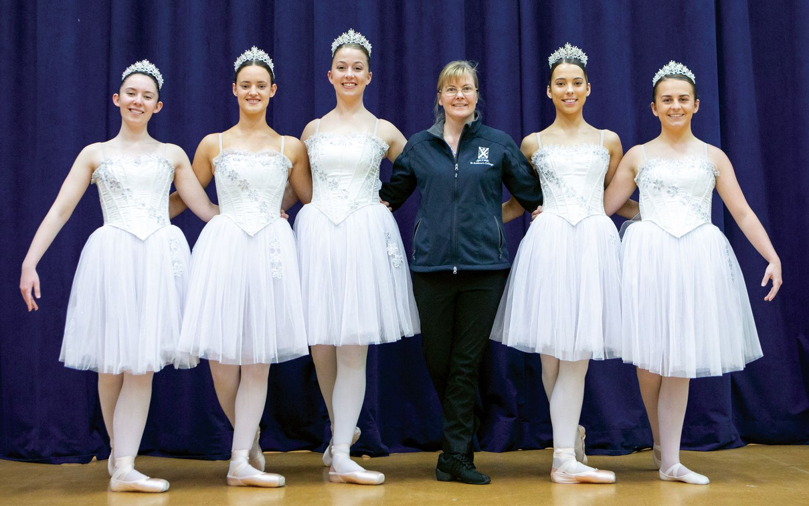 Dr Carolyn Cairns with senior ballet students