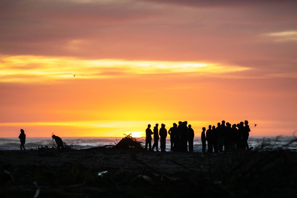 The sunrises over Te Waka Calling Ceremony